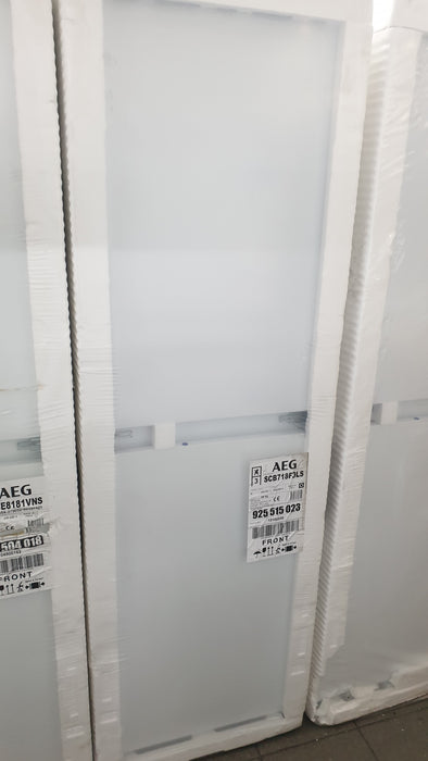 Grade A AEG SCB718F3LS Integrated 50/50 Fridge Freezer with Sliding Door Fixing Kit - White