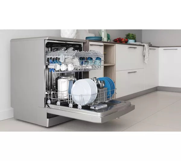 INDESIT D2FHK26SUK Full-size Dishwasher - Silver