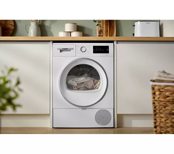 BOSCH Series 4 WTH85226GB 8 kg Heat Pump Tumble Dryer - White