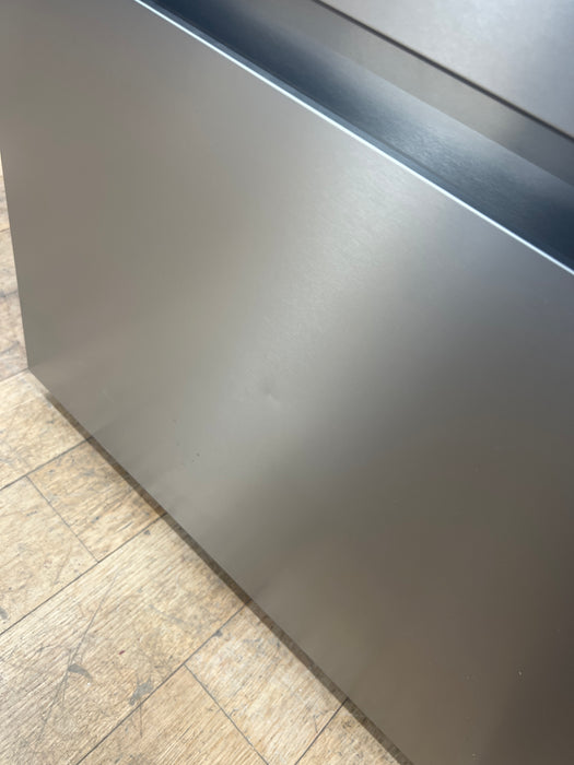 Grade A HISENSE PureFlat RF749N4SWSE Smart Fridge Freezer - Stainless Steel -BB6016