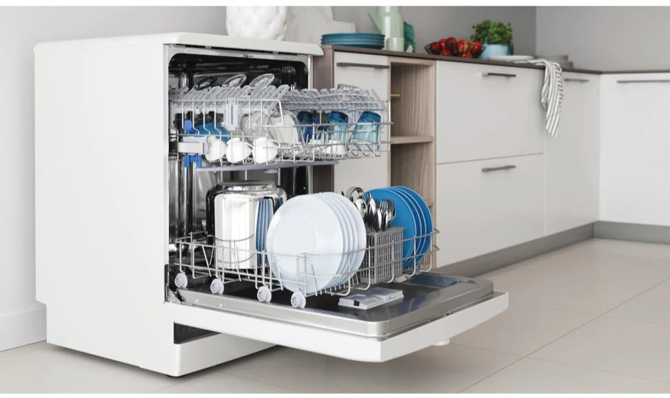 Grade A Indesit D2FHK26 UK Standard Dishwasher - White- BB9502