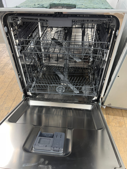 Grade A Hisense Integrated Dishwasher - Auto Dry D-Rated Silver control panel-BB5036