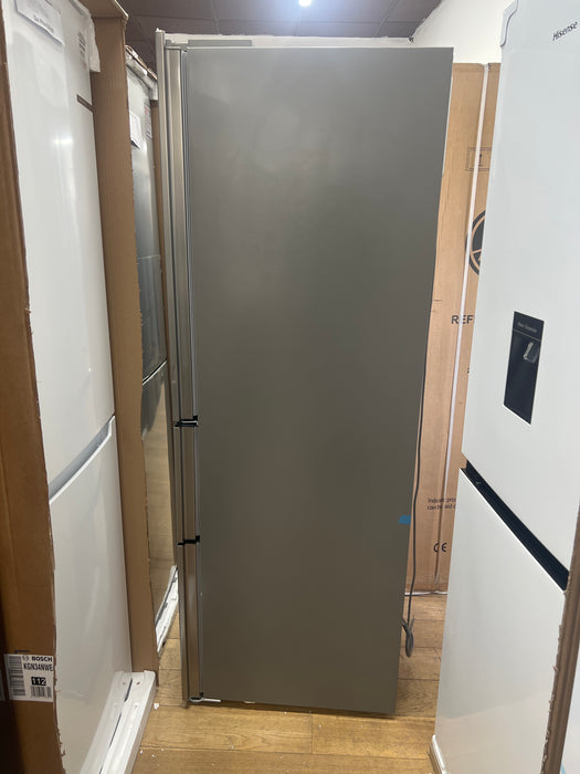 Grade A KENWOOD KMD60X23 Fridge Freezer - Inox-BB6001