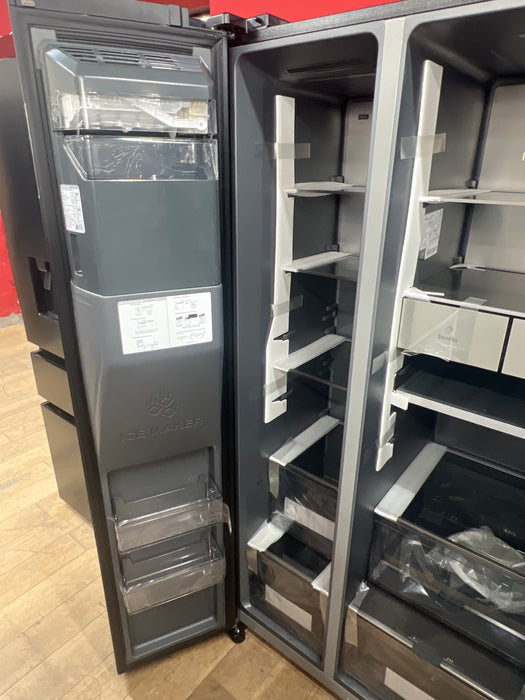 Grade A Hisense PureFlat Eclipse RS9P628GPFE, Plumbed Side By Side Fridge Freezer, E Rated In Dark Steel