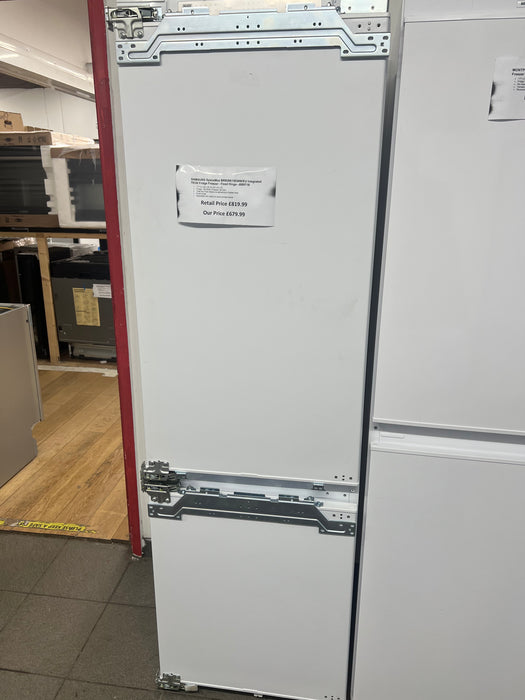 Grade A SAMSUNG SpaceMax BRB26615EWW/EU Integrated 70/30 Fridge Freezer - Fixed Hinge BB9718