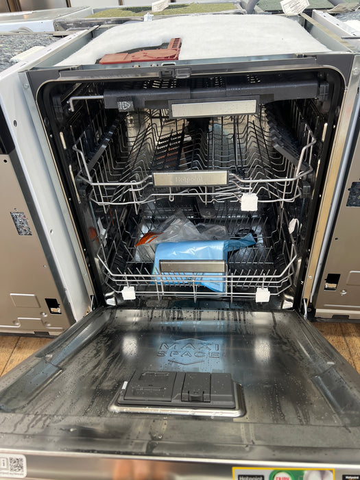 Grade A Hotpoint H7IHP42LUK Fully Integrated Standard Dishwasher C Rated - BB9117