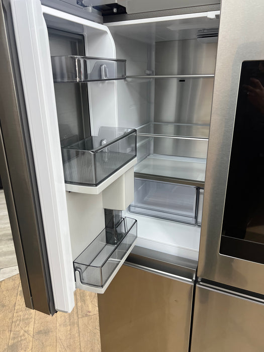 Grade A SAMSUNG Family Hub with AI Vision RF65DG9H0ESREU Smart Fridge Freezer - Silver BB5454