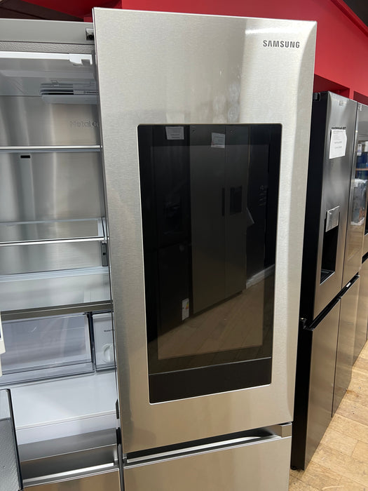 Grade A SAMSUNG Family Hub with AI Vision RF65DG9H0ESREU Smart Fridge Freezer - Silver BB5454