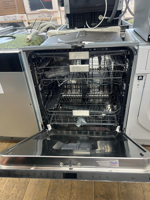 Grade A Hisense HV673C61UK Fully Integrated Dishwasher, 16 Place Settings, C Rated -BB5414