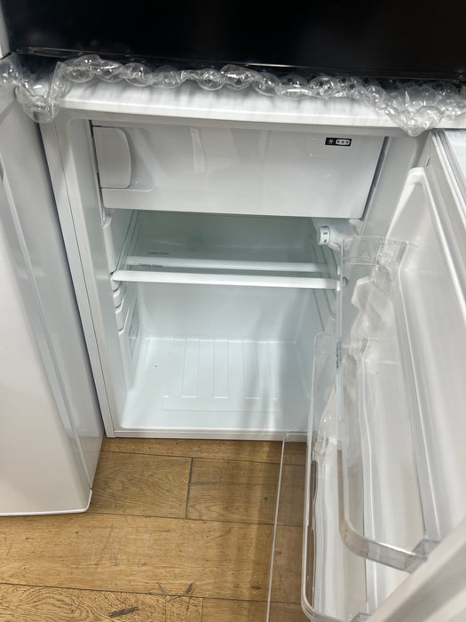 Grade A LOGIK LUR55W23 Undercounter Fridge - White BB9656