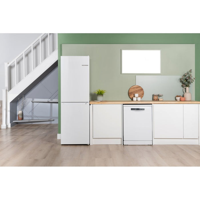 BOSCH Series 2 KGN34NWEAG 50/50 Fridge Freezer - White