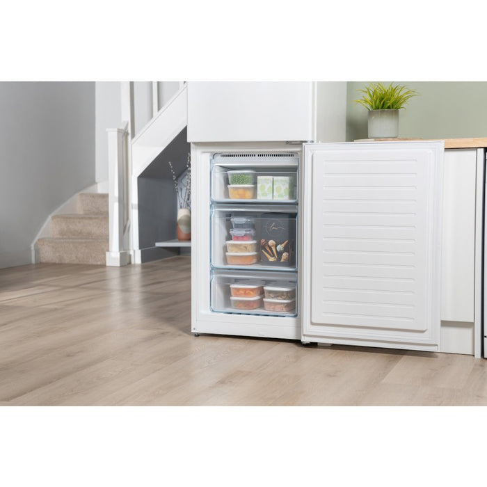 BOSCH Series 2 KGN34NWEAG 50/50 Fridge Freezer - White