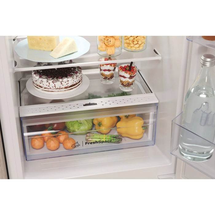 Indesit IBC185050F1 50/50  Integrated Fridge Freezer