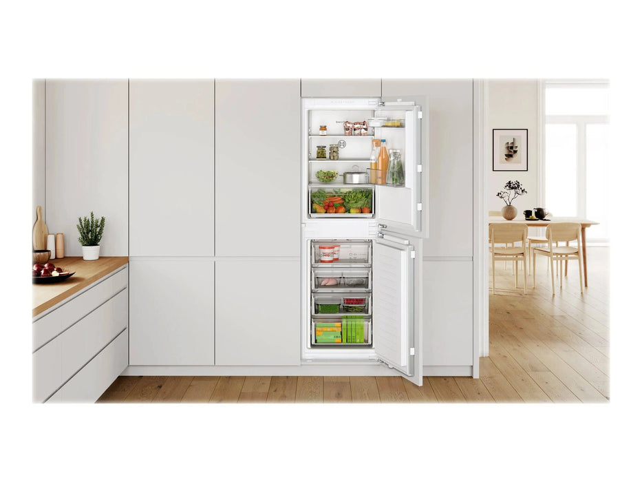 Bosch KIN85NFF0G 50/50 Series 2 Integrated Fridge Freezer BB9446